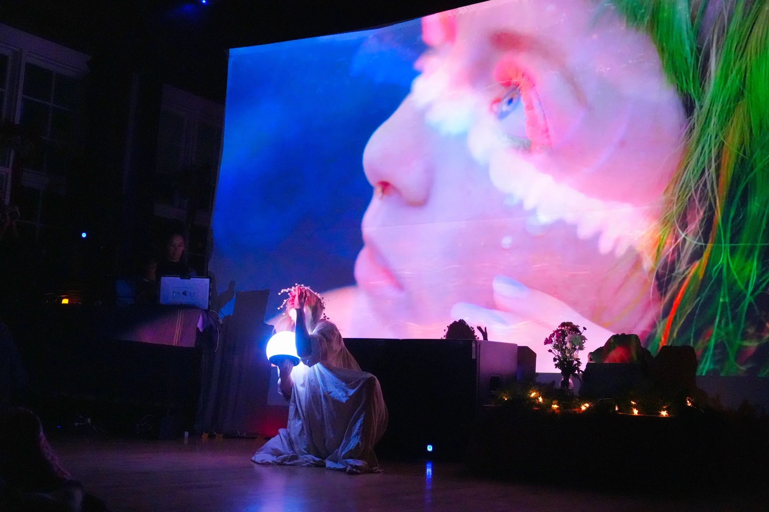 A Cosmic Carol — DSC 09946